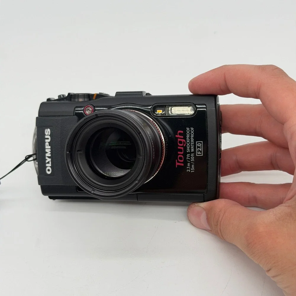 Olympus Tough TG-3 Waterproof Digital Camera Black Bundle TCON-T01 Teleconverter